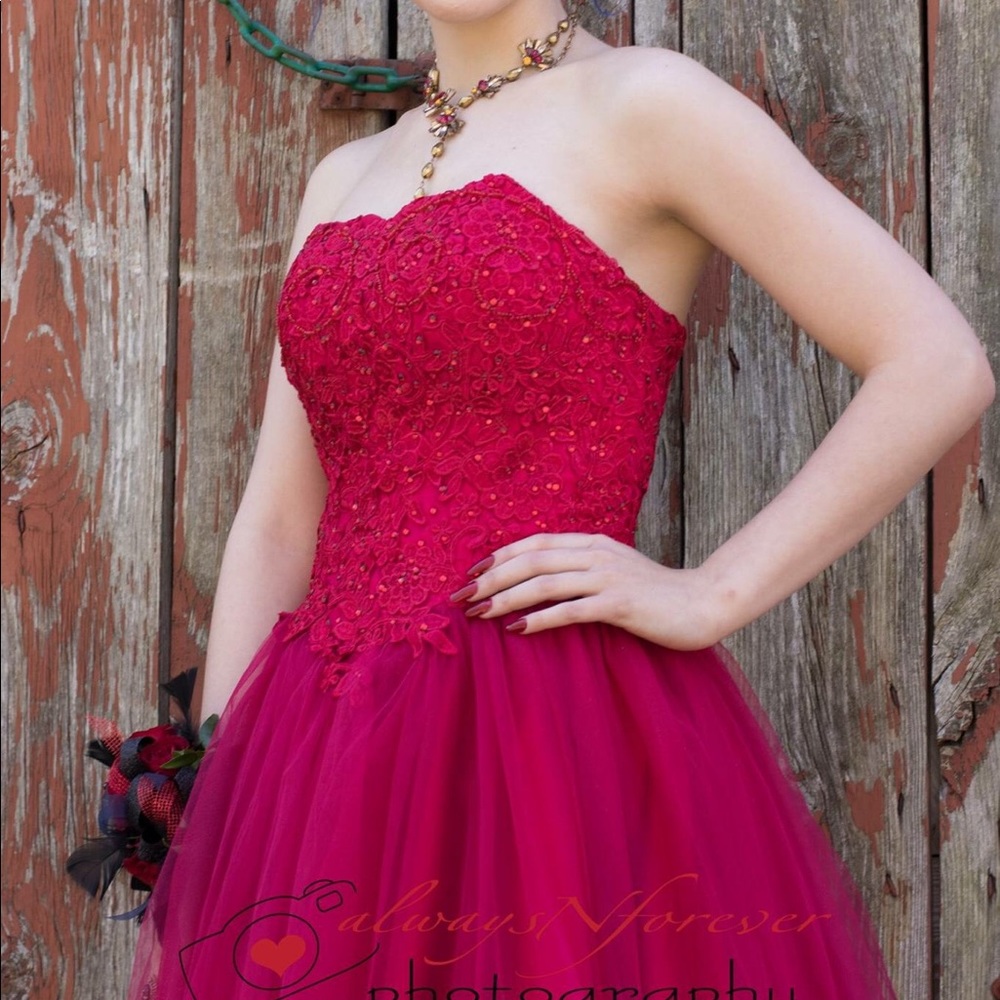 Gently used prom dress